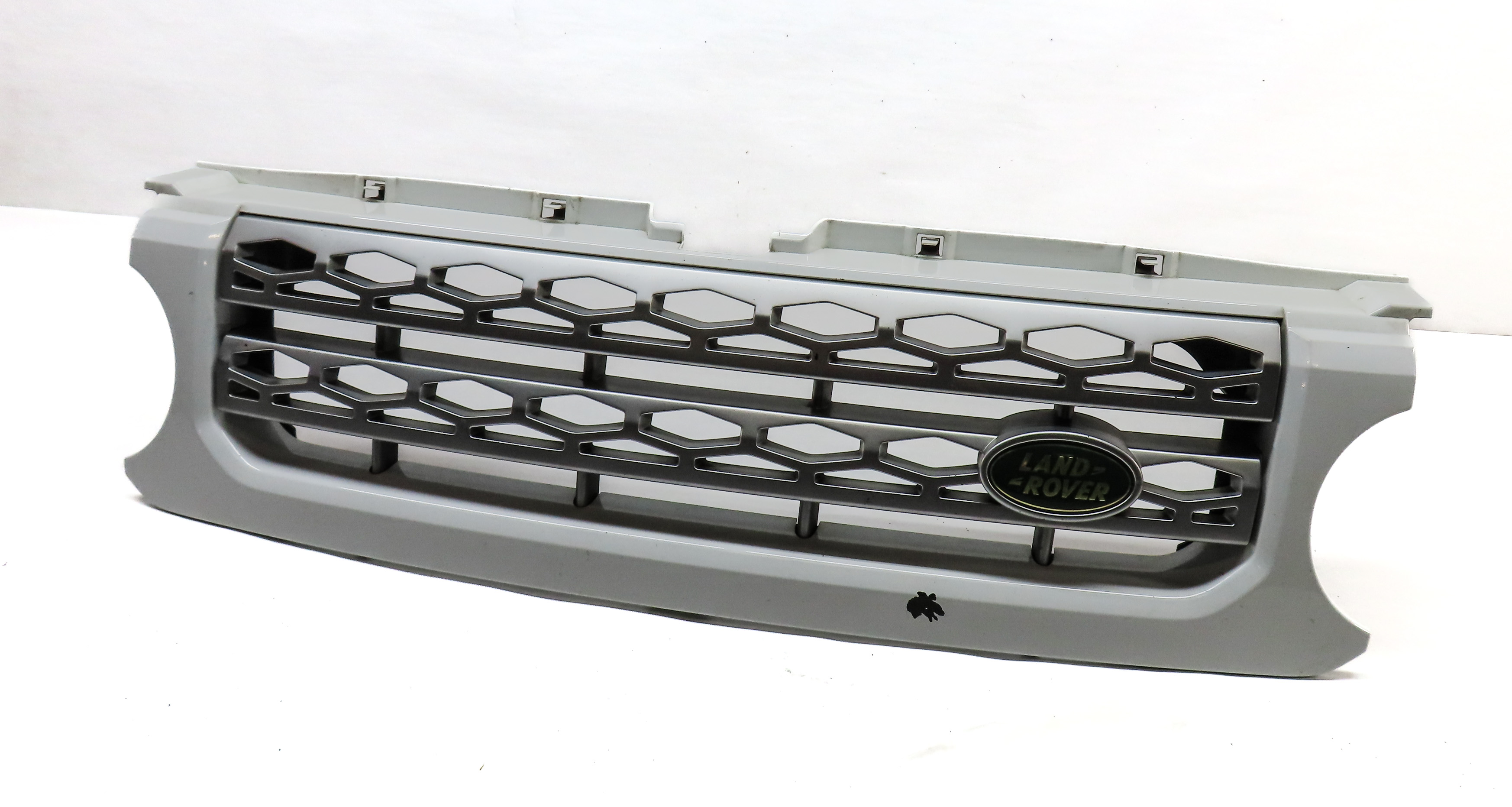 2010-2013 LAND ROVER LR4 - FRONT UPPER HOOD CENTER AIR VENT GRILLE (White) — exact item pictured